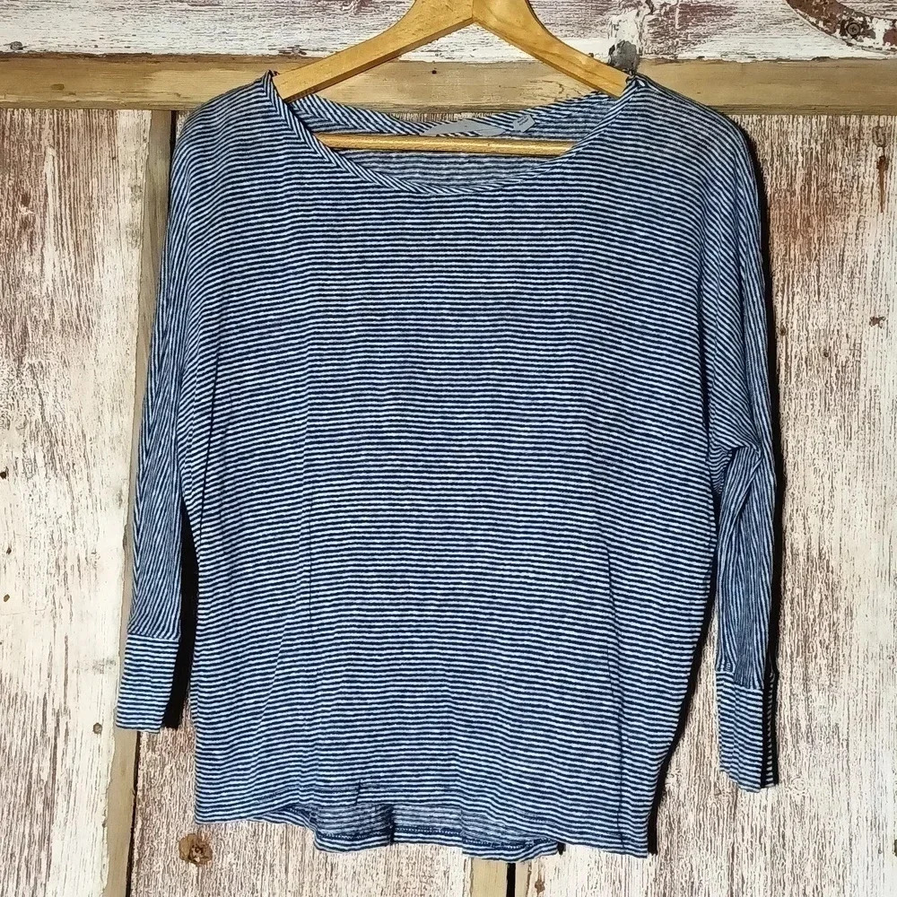 Linen Athleta  3/4 length sleeves striped navy white XS - Picture 3 of 8